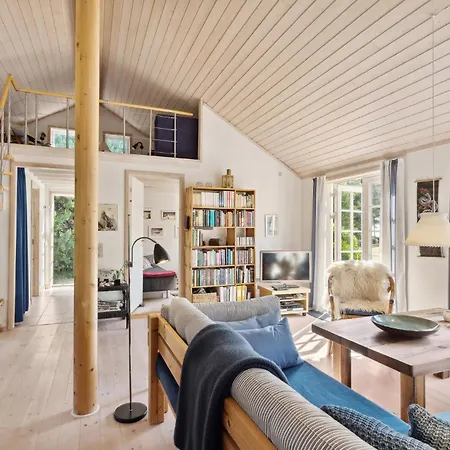 Stunning In With Wifi Holiday home Fur