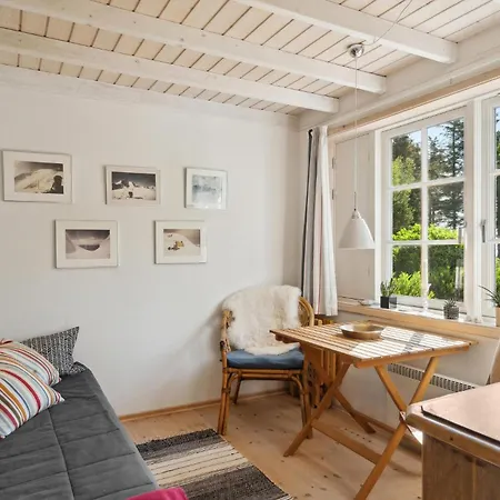 Stunning In With Wifi Holiday home Fur